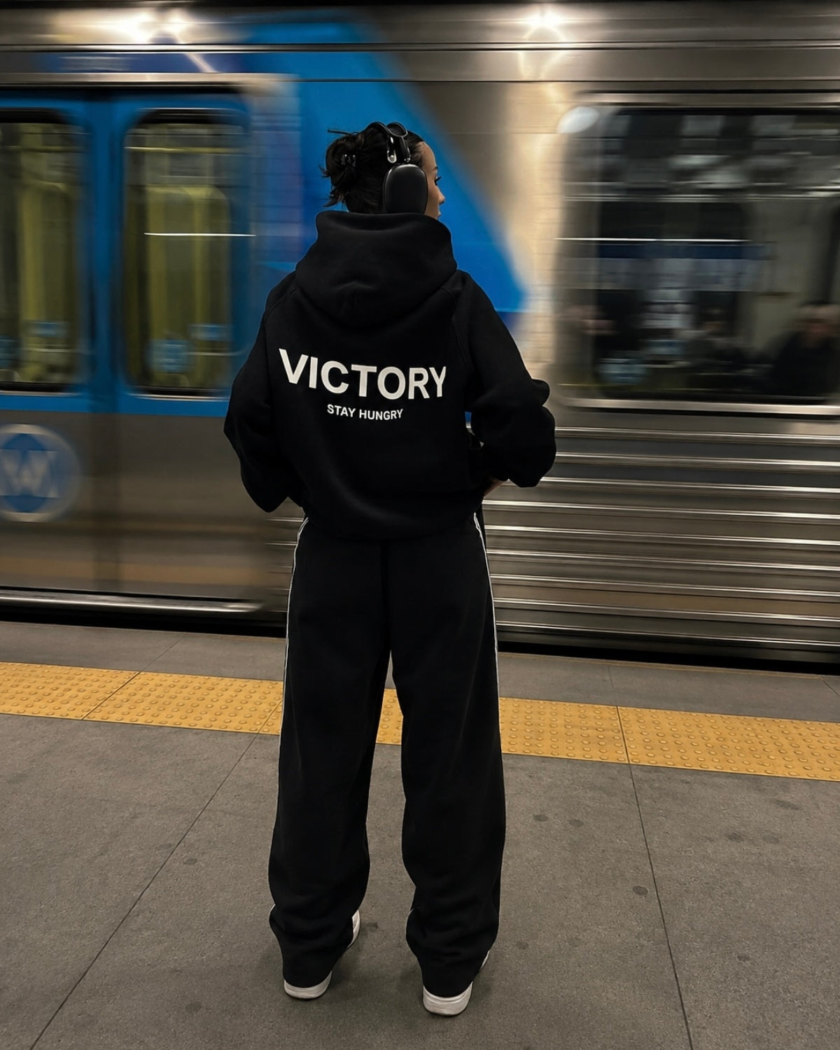 VICTORY STAY HUNGRY - Women Oversized Hoodie