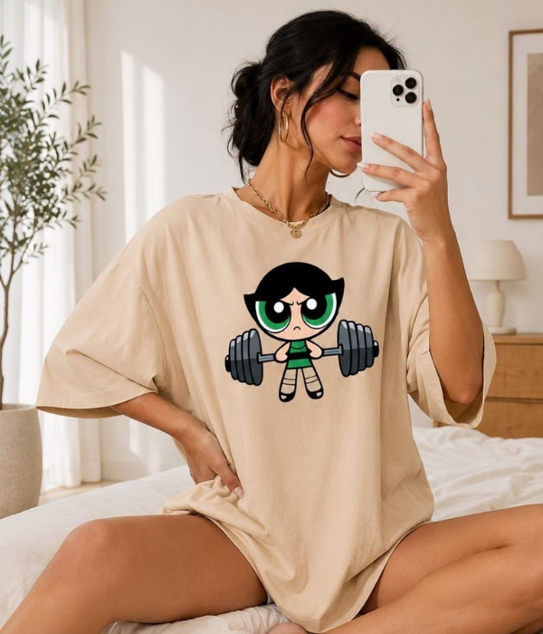 Power girl -  Women Oversized T-shirt