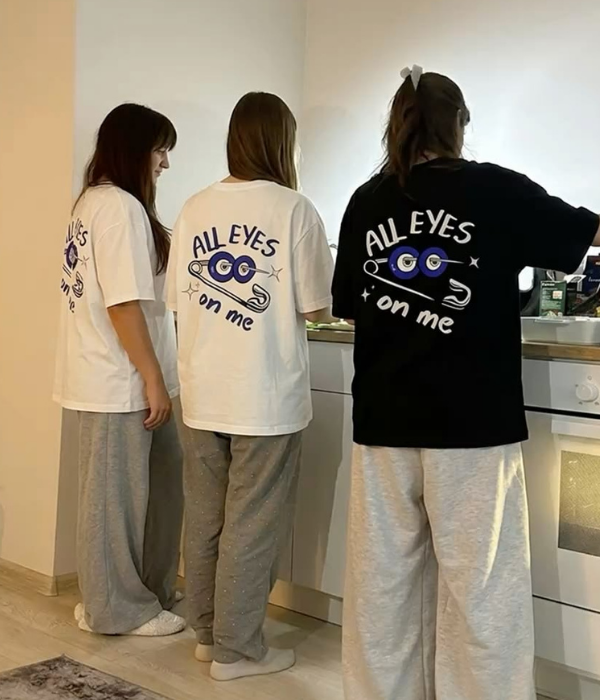 All EYES ON ME- Oversized T-shirt  [ Unisex ]