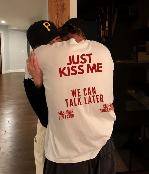 JUST KISS ME - Oversized T-shirt  [ Unisex ]