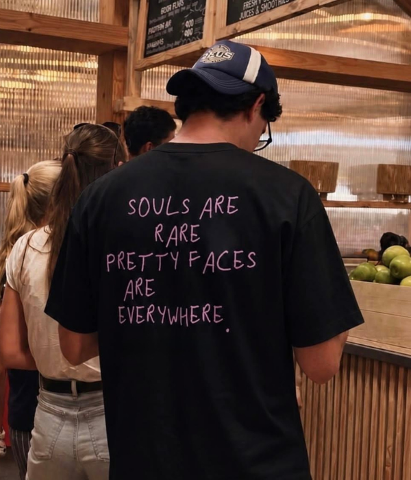 Souls Are Rare Pretty Faces Are Everywhere - Oversized T-shirt  [ Unisex ]