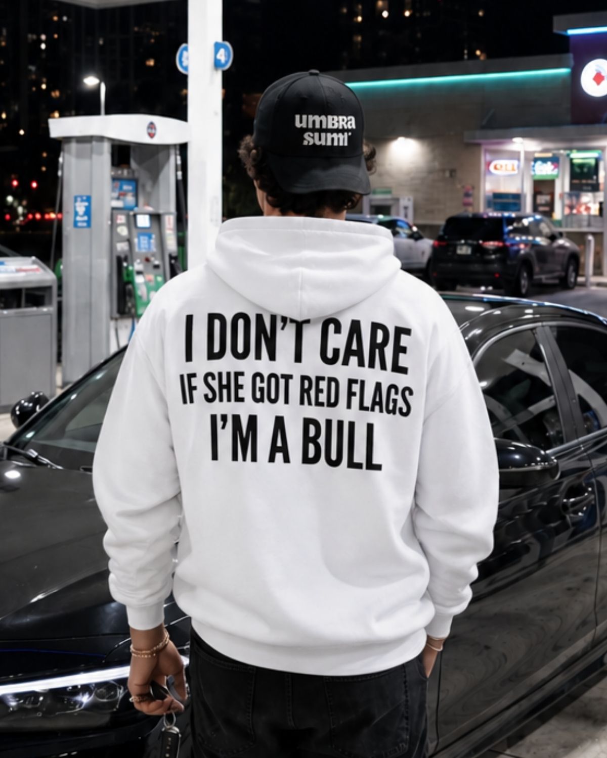 I DON'T CARE IF SHE GOT RED FLAGS I'M A BULL - Oversized Hoodie [ Unisex ]