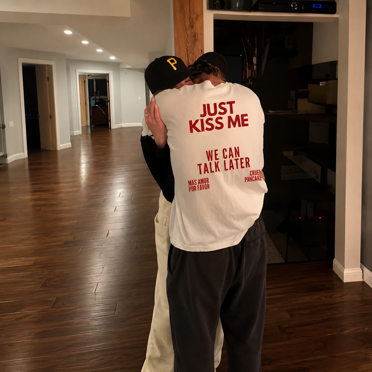 JUST KISS ME - Oversized T-shirt  [ Unisex ]