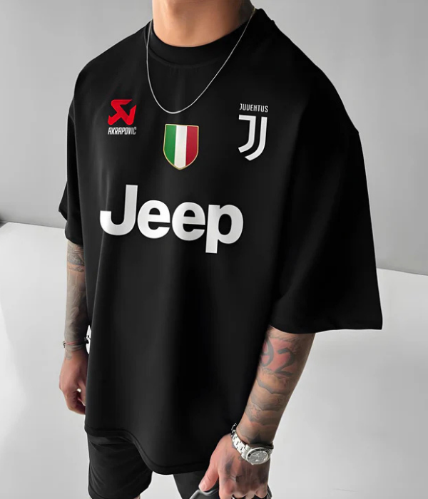 UrbanOutfits Men Oversized T-Shirt Black / S JUVENTUS Men Oversized T-shirt