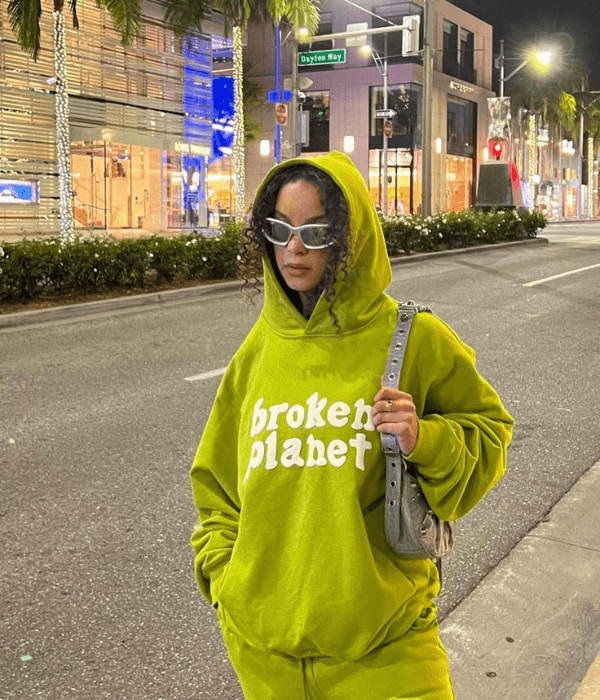 UrbanOutfits Oversized Hoodie 'Broken Planet ' Oversized Unisex Hoodie