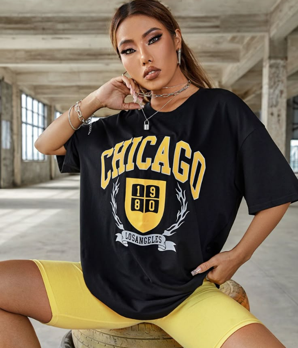 UrbanOutfits Oversized T-shirt Black / S ' CHICAGO 'Oversized T-shirt [ UNISEX ]