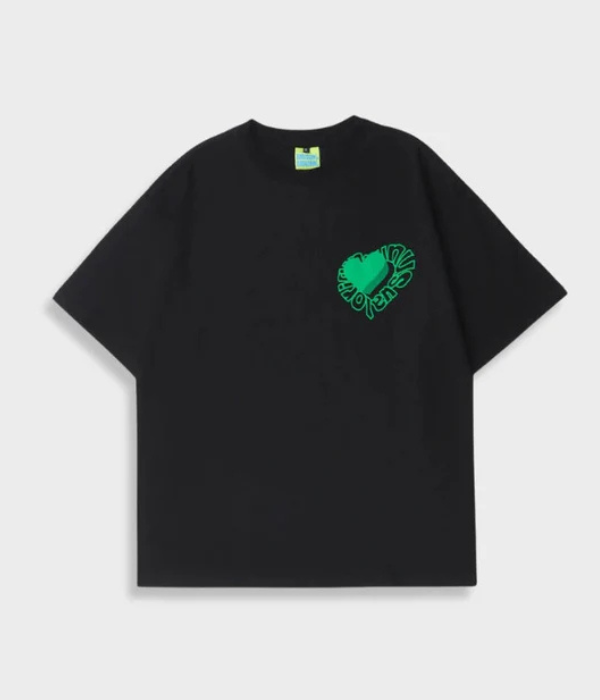 UrbanOutfits Oversized T-shirt Vintage Heart Oversized T-shirt [ Unisex ]