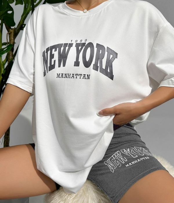 UrbanOutfits Oversized T-shirt White / S ' New York 'Oversized T-shirt [ UNISEX ]