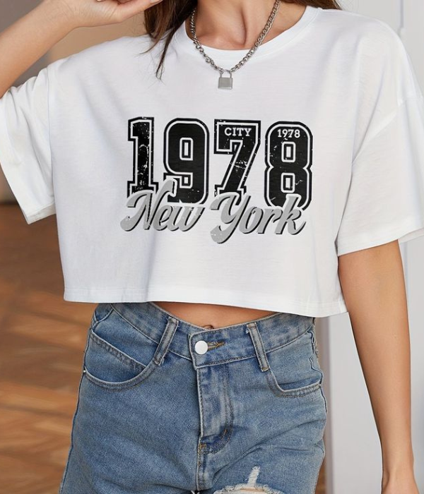 UrbanOutfits Women Crop Top White / S 1978 Oversized Crop Top