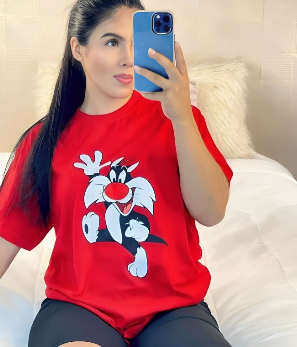 UrbanOutfits Women Oversized T-shirt Red / S Looney Tunes - Women Oversized T-shirt