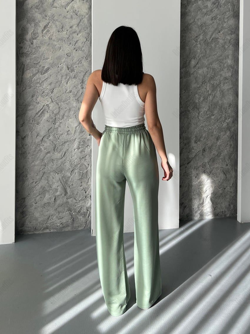 UrbanOutfits Women Summer Sweatpants Women (Summer) Wide-Leg Sweatpant