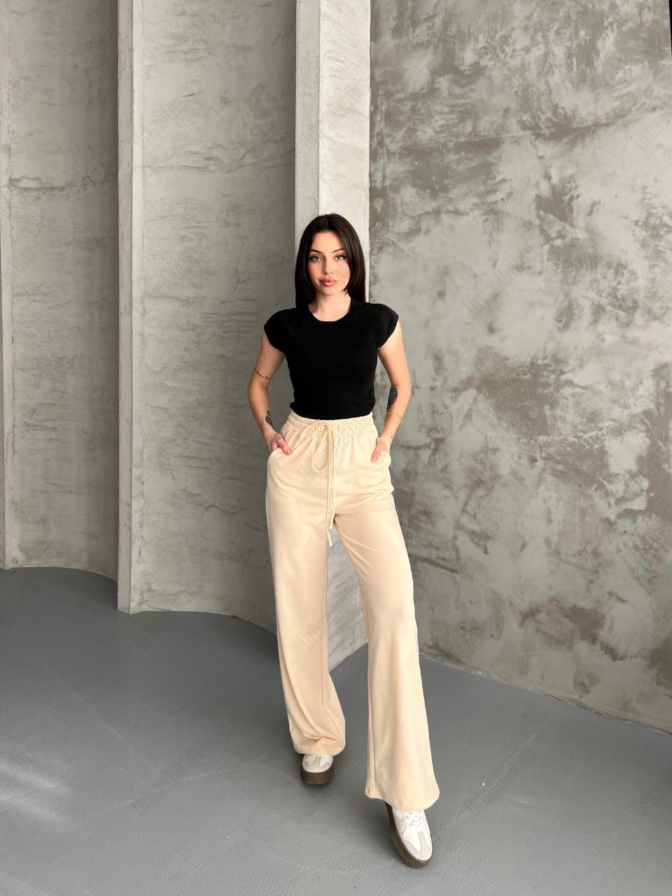 UrbanOutfits Women Summer Sweatpants Women (Summer) Wide-Leg Sweatpant